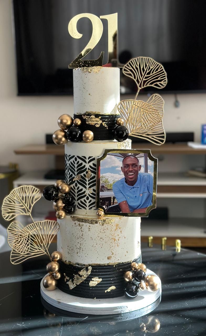 Black, Gold & Ginkgo 21st — a custom cake by Sky Cakes